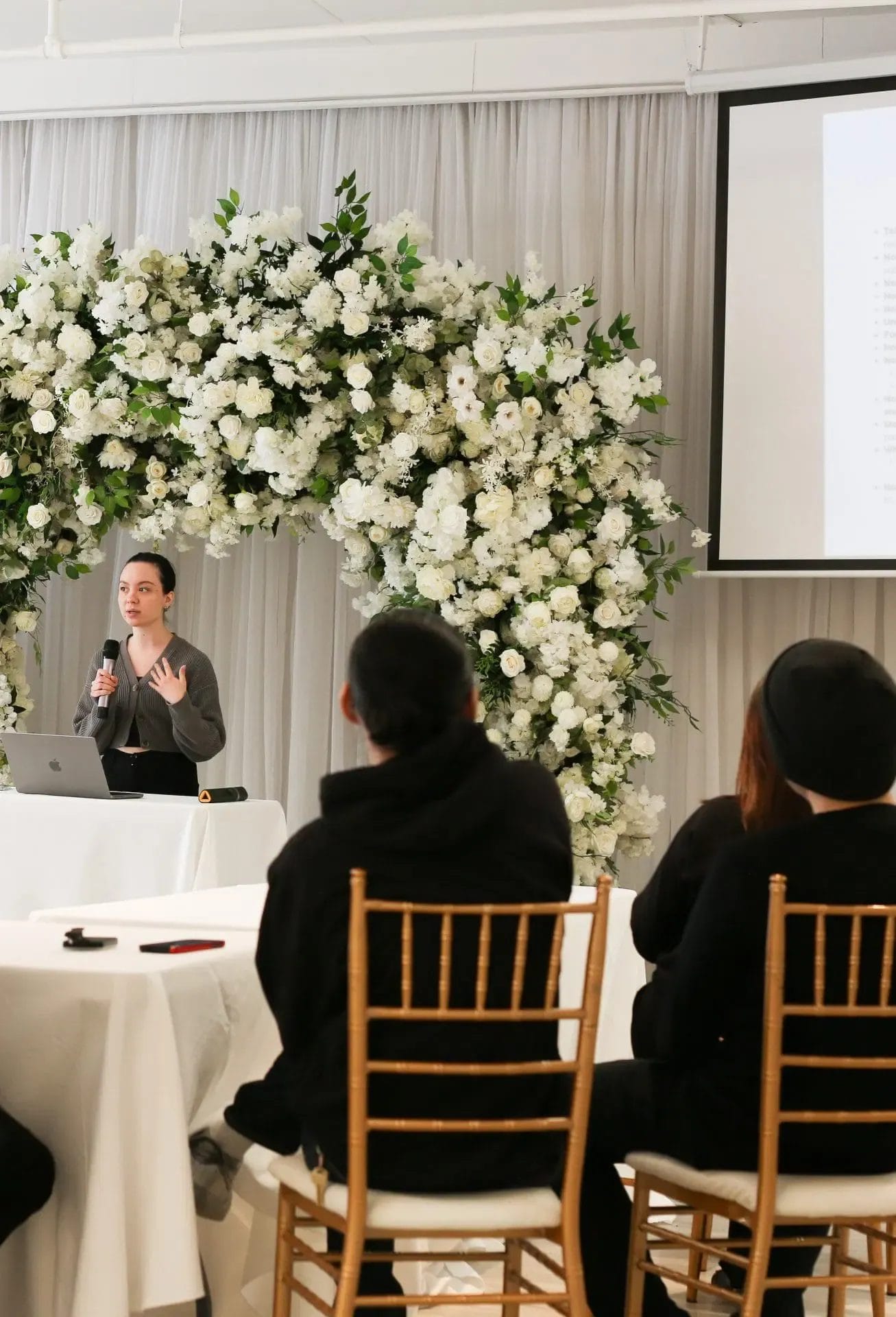 How to start out as a wedding planner